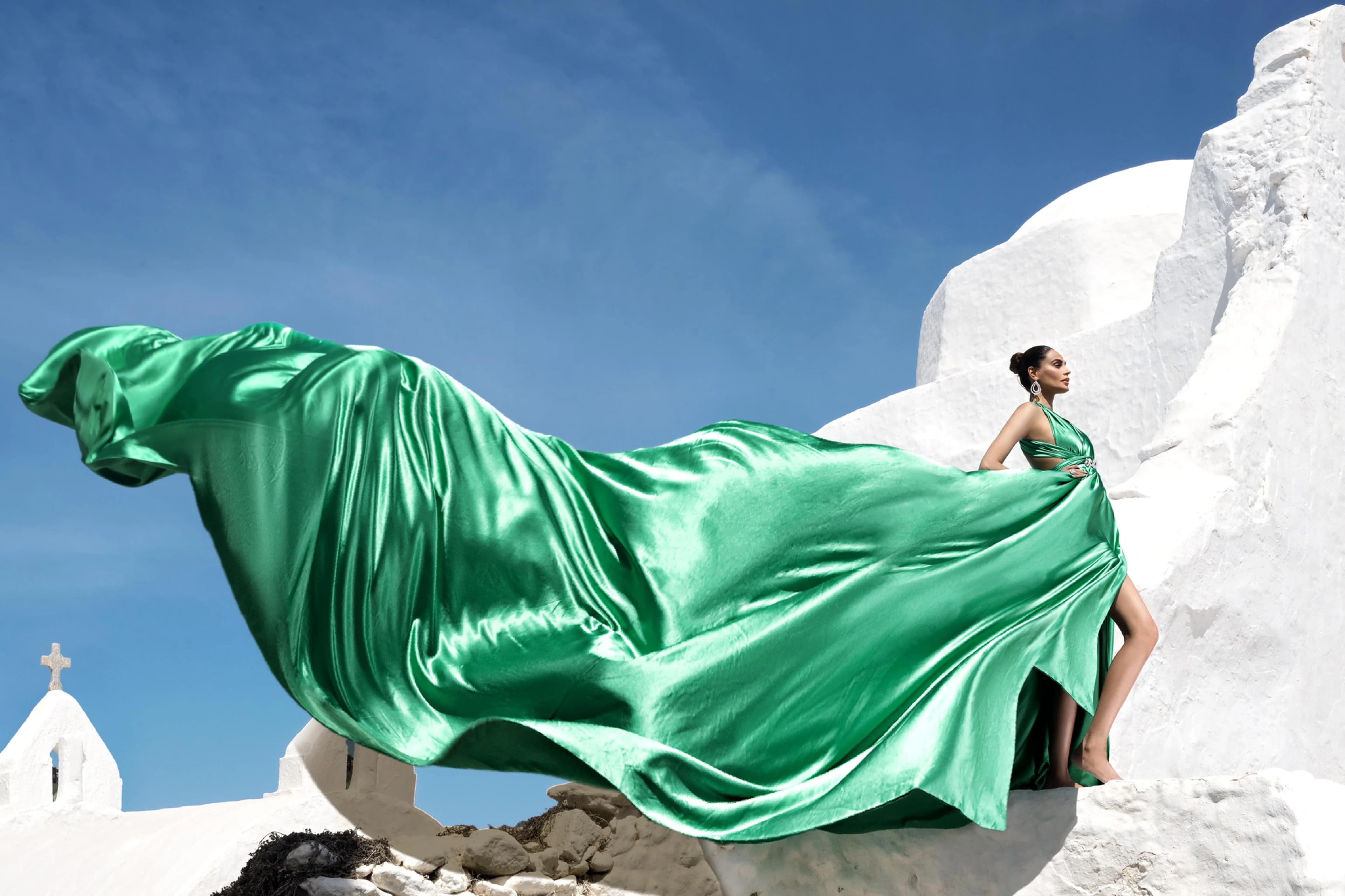 Hero background image for the Unique Jewels page.